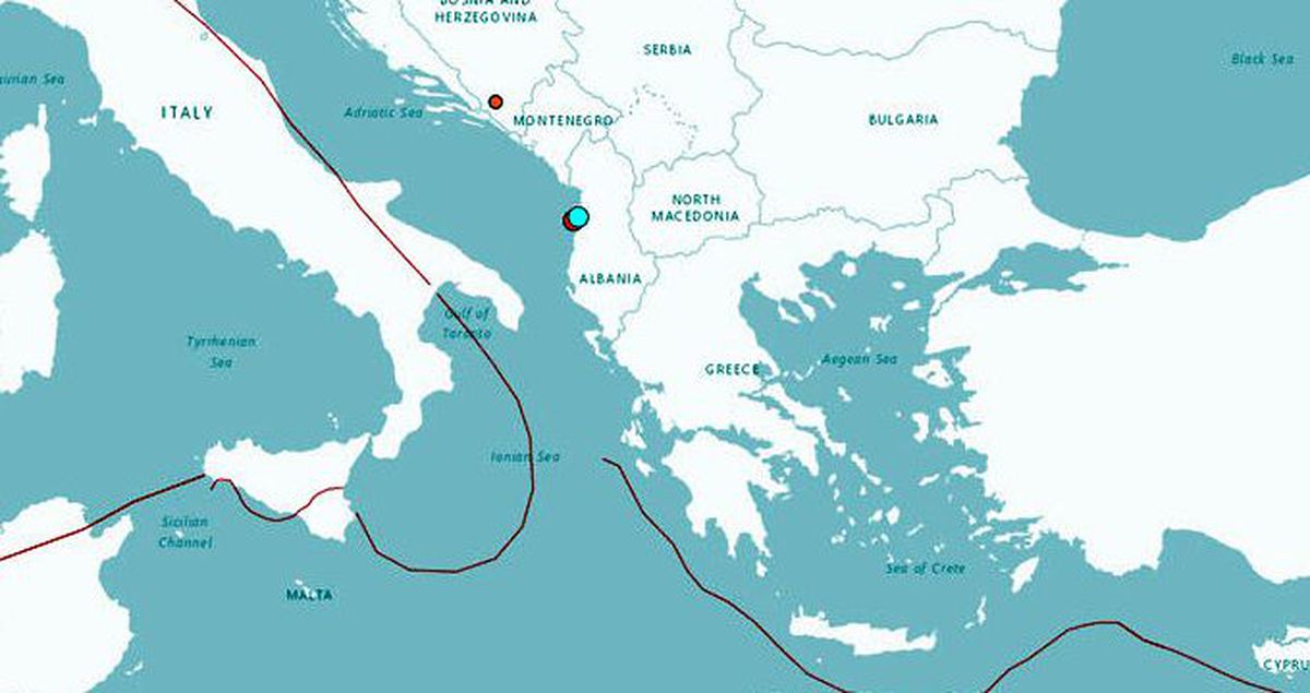 Arnavutluk 11 dakika arayla iki depremle sarsıldı