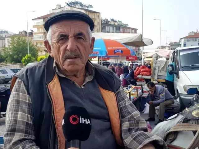 At arabaları nakliyecilere yenik düştü At arabaları nakliyecilere yenik düştü