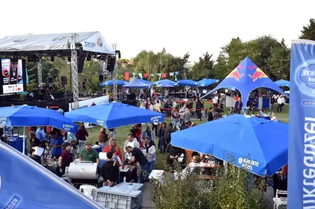 Beşiktaş'ta festival coşkusu Beşiktaş'ta festival coşkusu