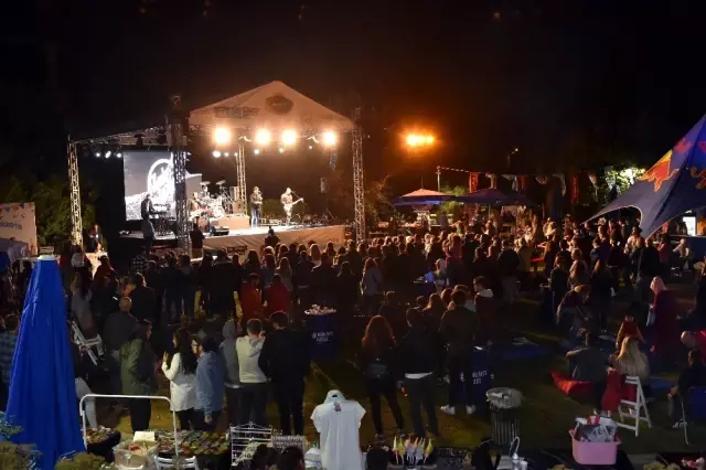 Beşiktaş'ta festival coşkusu Beşiktaş'ta festival coşkusu