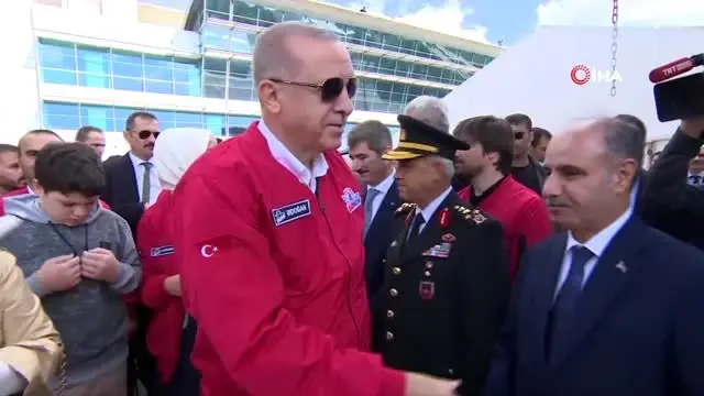 Cumhurbaşkanı Erdoğan: 'TEKNOFEST'te hedef 1 milyon ziyaretçiye ulaşmak' Cumhurbaşkanı Erdoğan: 'TEKNOFEST'te hedef 1 milyon ziyaretçiye ulaşmak'