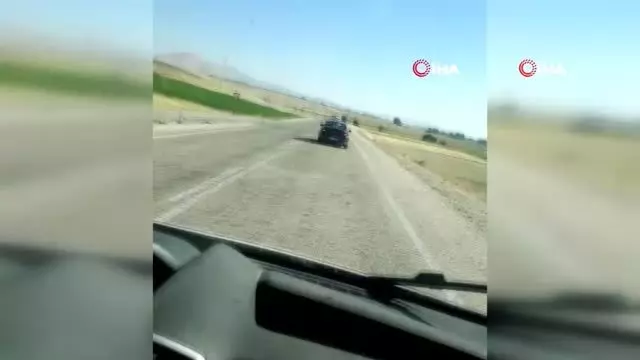 Düğün konvoyunda feci kaza: 2 ölü, 12 yaralı Düğün konvoyunda feci kaza: 2 ölü, 12 yaralı