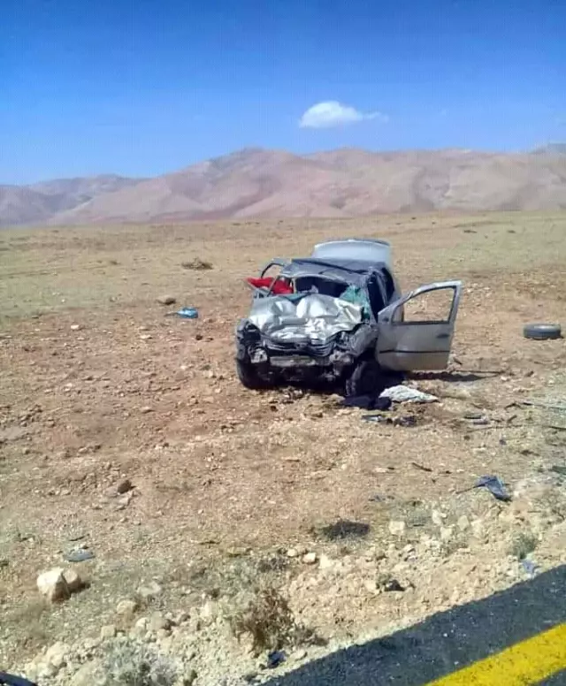 Erzurum'da düğün konvoyunda feci kaza: 2 ölü, 12 yaralı Erzurum'da düğün konvoyunda feci kaza: 2 ölü, 12 yaralı