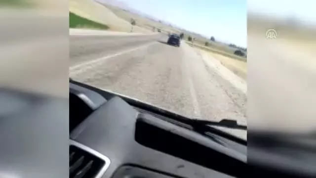 Erzurum'da trafik kazası: 2 ölü, 12 yaralı Erzurum'da trafik kazası: 2 ölü, 12 yaralı