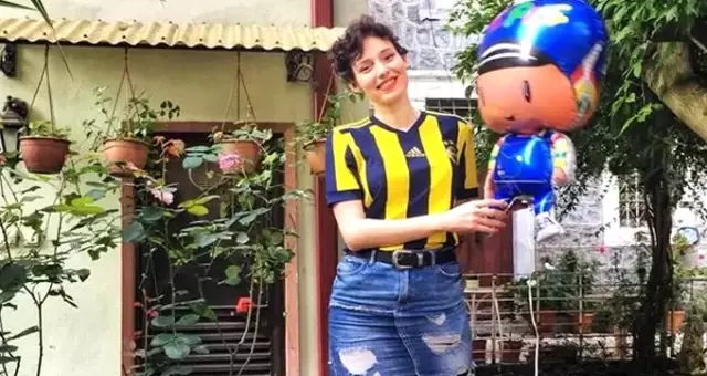 Fenerbahçe taraftarından Neslican Tay pankartı Fenerbahçe taraftarından Neslican Tay pankartı
