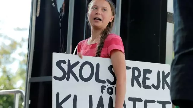 Greta'nın kıvılcımı tarihin en büyük iklim protestosuna dönüştü: 1 senede 4 milyon kişi Greta'nın kıvılcımı tarihin en büyük iklim protestosuna dönüştü: 1 senede 4 milyon kişi