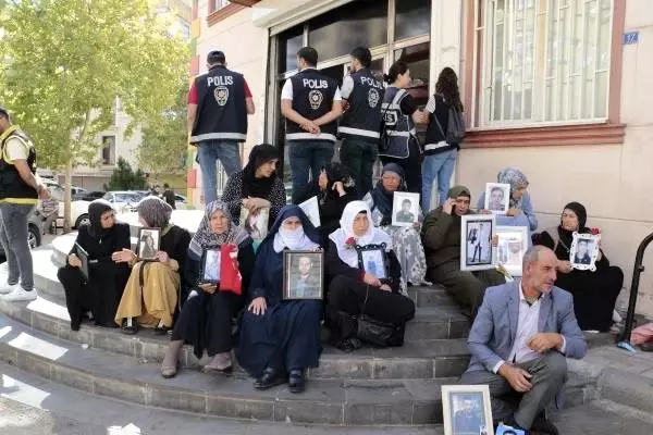 Hdp önündeki oturma eyleminde 19'uncu gün