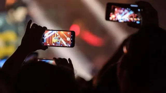 Hollanda'da tükenmekte olan hammaddelere yönelik ihtiyaç atık cep telefonlarından giderilecek Hollanda'da tükenmekte olan hammaddelere yönelik ihtiyaç atık cep telefonlarından giderilecek