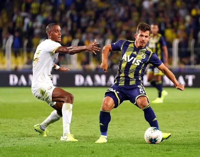 Rodrigues sakatlandı Rodrigues sakatlandı