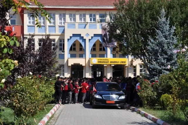 Şehit İsmail Çınar anısına kütüphane oluşturuldu Şehit İsmail Çınar anısına kütüphane oluşturuldu