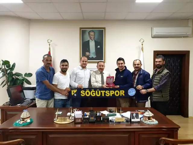 Söğütspor yöneticilerinden Başkan Sever'e ziyaret