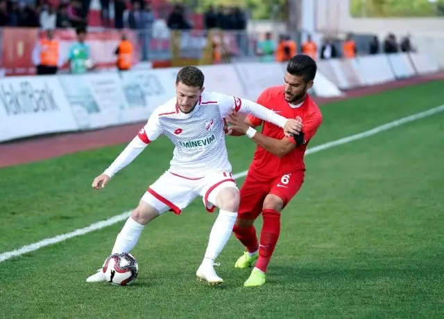 TFF 1. Lig: Cesar Grup Ümraniyespor: 1 - Boluspor: 1 TFF 1. Lig: Cesar Grup Ümraniyespor: 1 - Boluspor: 1
