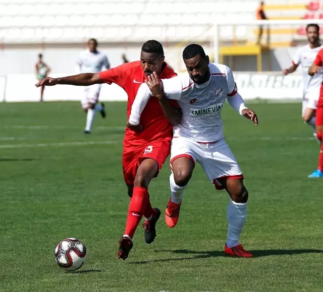 TFF 1. Lig: Cesar Grup Ümraniyespor: 1 - Boluspor: 1 TFF 1. Lig: Cesar Grup Ümraniyespor: 1 - Boluspor: 1
