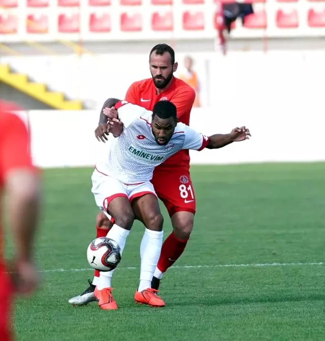 TFF 1. Lig: Cesar Grup Ümraniyespor: 1 - Boluspor: 1 TFF 1. Lig: Cesar Grup Ümraniyespor: 1 - Boluspor: 1
