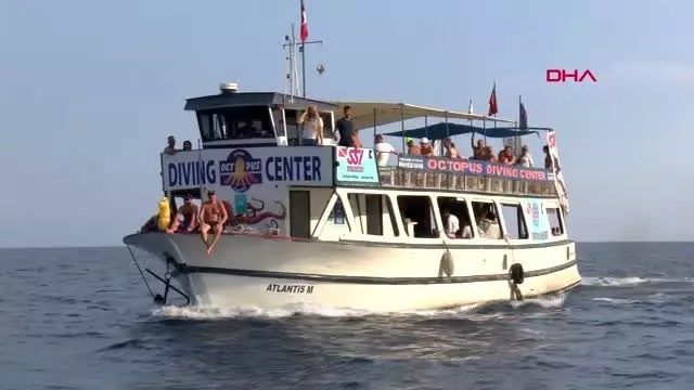 Antalya kemer'de her yıl 100 bin kişi dalış yapıyor Antalya kemer'de her yıl 100 bin kişi dalış yapıyor