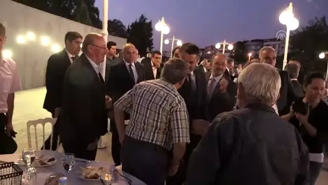 Bakan Pakdemirli 'baba dostlarıyla' Manisa'da buluştu