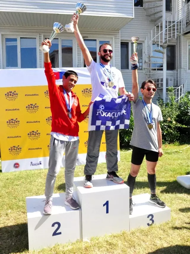 Çocukluk çağı kanserine farkındalık amacıyla 'KAÇUV Umut Koşusu' yapıldı Çocukluk çağı kanserine farkındalık amacıyla 'KAÇUV Umut Koşusu' yapıldı
