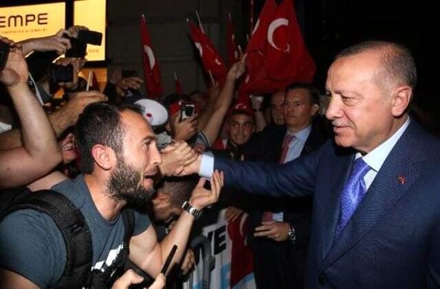 Cumhurbaşkanı Erdoğan coşkuyla karşılandı