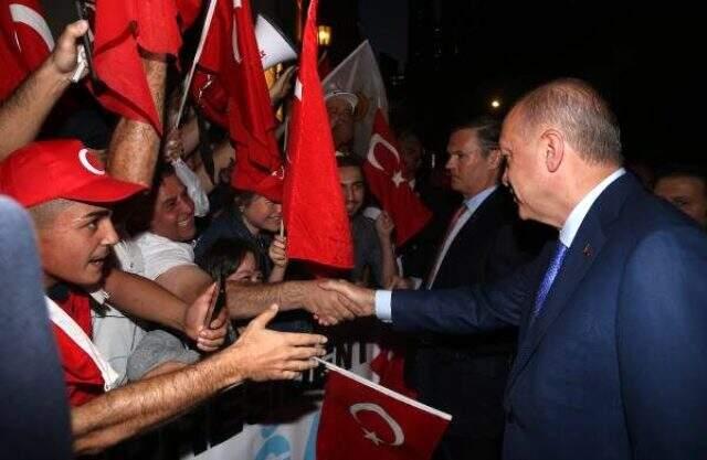 Cumhurbaşkanı Erdoğan coşkuyla karşılandı