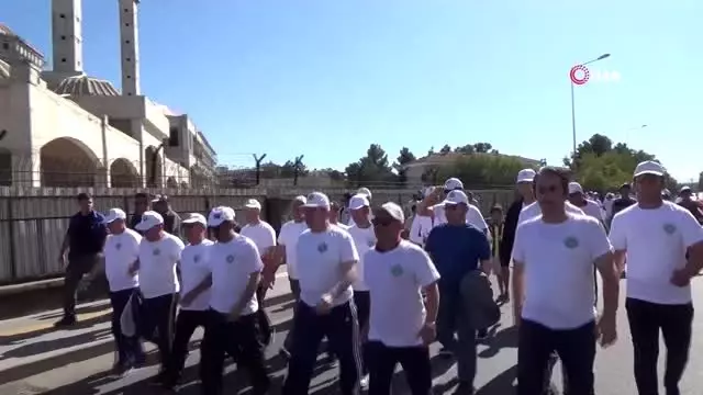 Diyarbakır'da vatandaşlar sağlık için yürüdü Diyarbakır'da vatandaşlar sağlık için yürüdü