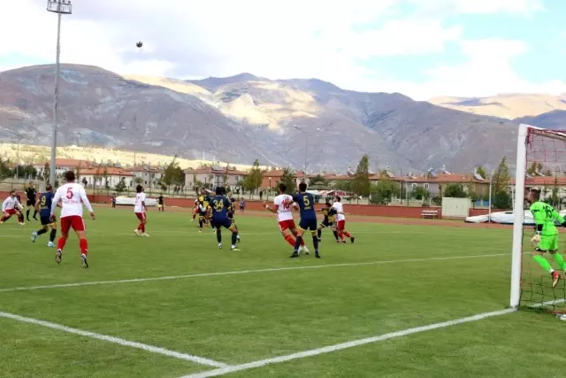 Erzincanspor 3 golle 3 puanın sahibi oldu Erzincanspor 3 golle 3 puanın sahibi oldu