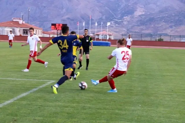 Erzincanspor 3 golle 3 puanın sahibi oldu Erzincanspor 3 golle 3 puanın sahibi oldu