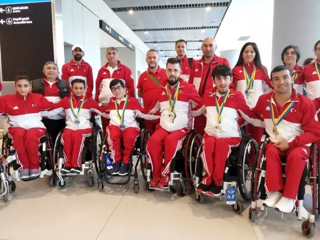 Milli sporcular 11 madalya ile yurda dündü Milli sporcular 11 madalya ile yurda dündü