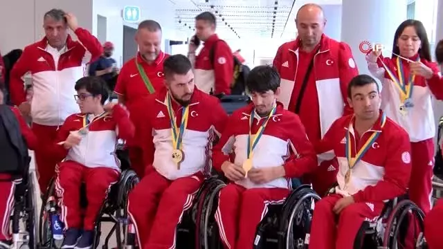 Milli sporcular 11 madalya ile yurda dündü Milli sporcular 11 madalya ile yurda dündü