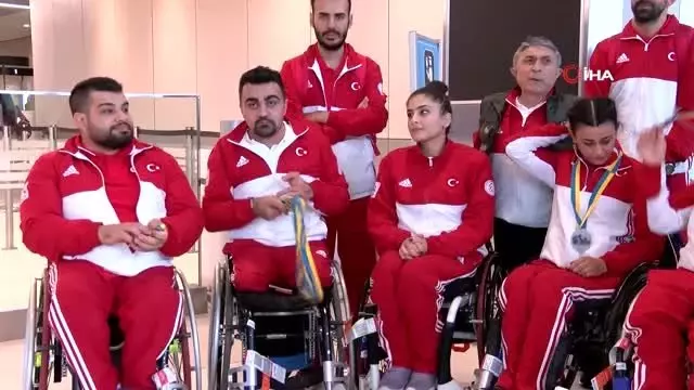 Milli sporcular 11 madalya ile yurda dündü Milli sporcular 11 madalya ile yurda dündü