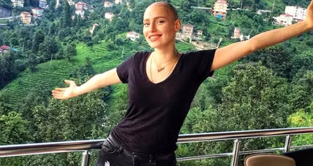 Neslican Tay paylaşımıyla tepki çeken Rektör Tarhan'dan o sözlerine açıklama geldi