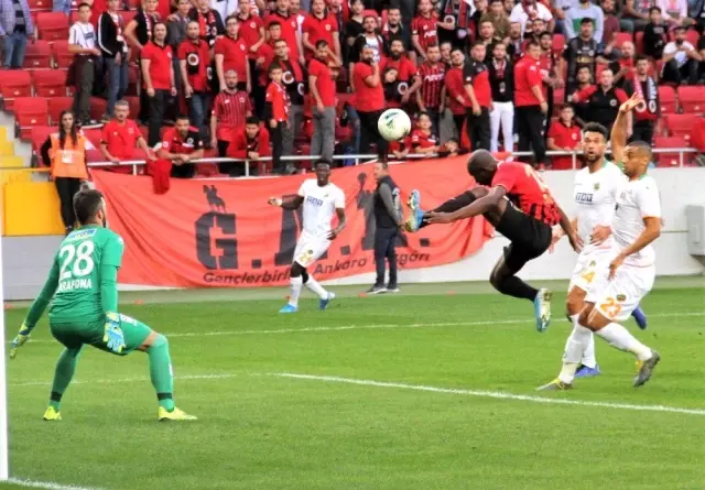 Süper Lig: Gençlerbirliği: 1 - Aytemiz Alanyaspor: 0 (İlk yarı) Süper Lig: Gençlerbirliği: 1 - Aytemiz Alanyaspor: 0 (İlk yarı)