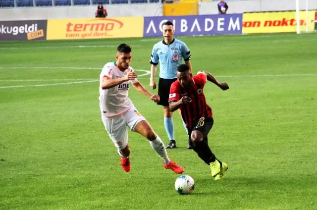 Süper Lig: Gençlerbirliği: 1 - Aytemiz Alanyaspor: 0 (İlk yarı) Süper Lig: Gençlerbirliği: 1 - Aytemiz Alanyaspor: 0 (İlk yarı)