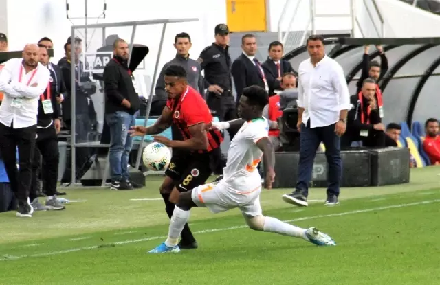 Süper Lig: Gençlerbirliği: 1 - Aytemiz Alanyaspor: 0 (İlk yarı) Süper Lig: Gençlerbirliği: 1 - Aytemiz Alanyaspor: 0 (İlk yarı)