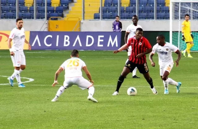Süper Lig: Gençlerbirliği: 1 - Aytemiz Alanyaspor: 0 (İlk yarı) Süper Lig: Gençlerbirliği: 1 - Aytemiz Alanyaspor: 0 (İlk yarı)
