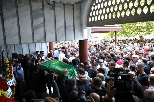 Türkiye'nin ağladığı Neslican Tay, son yolculuğuna uğurlandı