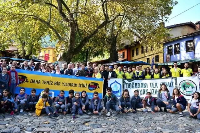 Yıldırımlı gönüllülerden Dünya Temizlik Günü’ne destek