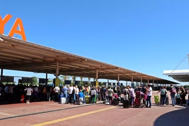 43 bin İngiliz turiste büyük şok