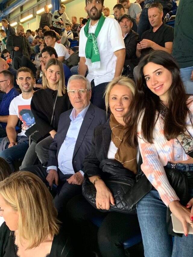 Aziz Yıldırım, Chelsea-Liverpool maçını izledi