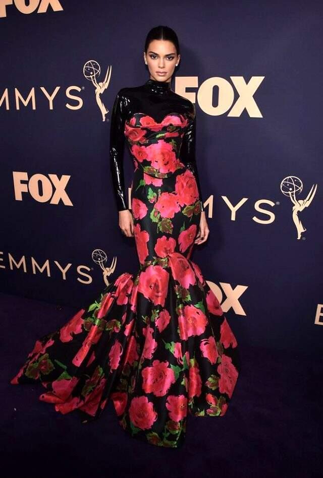 Emmy Ödülleri gecesinde Kardashian ve Jenner rüzgarı esti