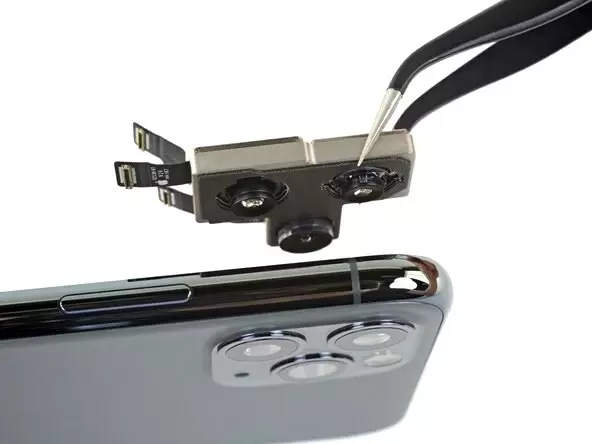 iFixit iPhone 11 Pro Max'ı parçalarına ayırdı, çift taraflı şarj? iFixit iPhone 11 Pro Max'ı parçalarına ayırdı, çift taraflı şarj?