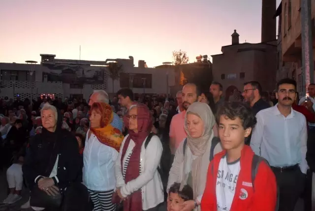'Işık Hadisesi'ni izlemek için akın ettiler 'Işık Hadisesi'ni izlemek için akın ettiler
