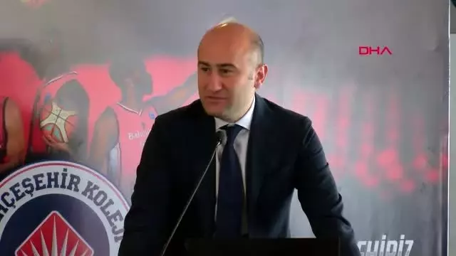 Spor bahçeşehir koleji basketbol kulübü'nde yeni transferler için imza günü düzenlendi Spor bahçeşehir koleji basketbol kulübü'nde yeni transferler için imza günü düzenlendi