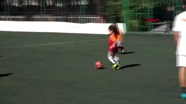 Spor milyonların takip ettiği 5 yaşındaki fenomen arat, her gün spor yapıyor, doğal besleniyor Spor milyonların takip ettiği 5 yaşındaki fenomen arat, her gün spor yapıyor, doğal besleniyor