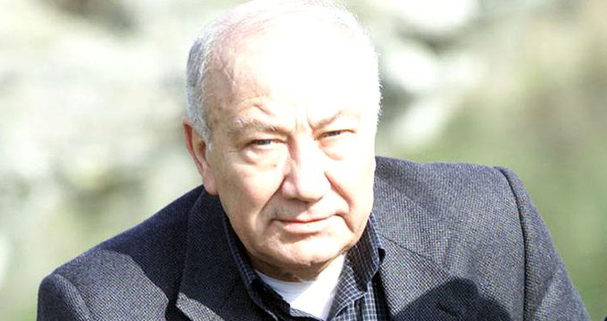 Unutulmaz spor spikeri Necati Karakaya vefat etti