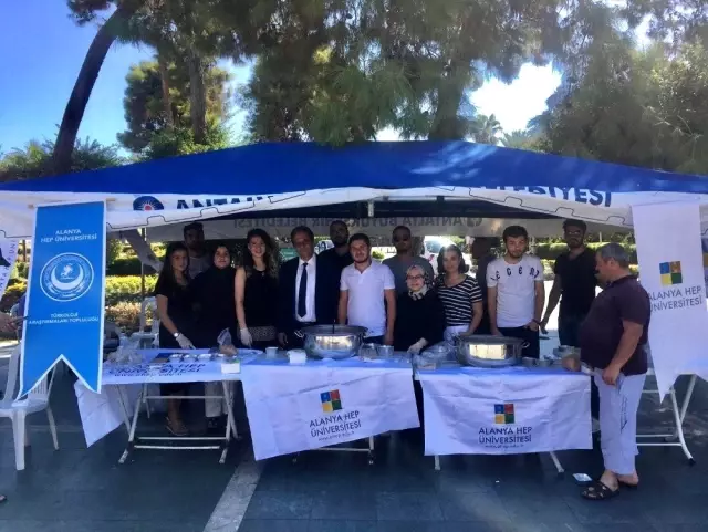 Alanya HEP Üniversitesinde aşure etkinliği düzenlendi Alanya HEP Üniversitesinde aşure etkinliği düzenlendi