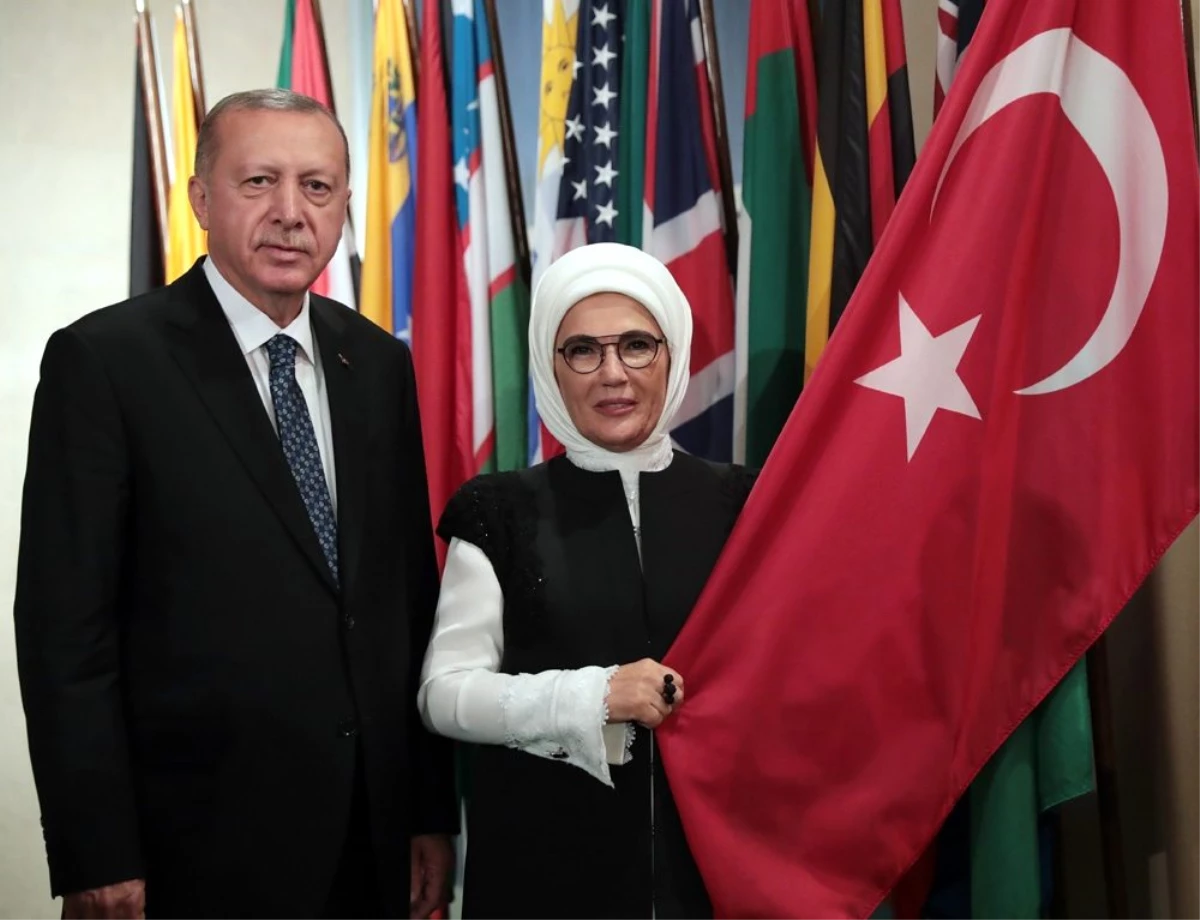 Cumhurbaşkanı Erdoğan ve eşi Emine Erdoğan'dan BM'de hatıra fotoğrafı