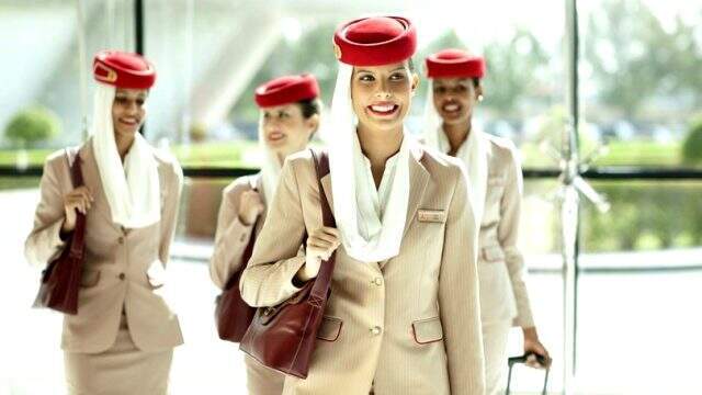 Emirates, 15 bin TL maaşla kabin görevlisi alımı için Türkiye'ye geliyor
