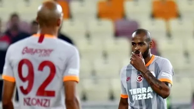 Galatasaray yönetiminden derbi öncesi takıma destek Galatasaray yönetiminden derbi öncesi takıma destek