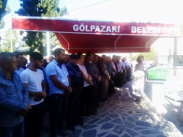 Kalp krizinden ölen muhtar toprağa verildi