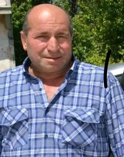 Kalp krizinden ölen muhtar toprağa verildi Kalp krizinden ölen muhtar toprağa verildi